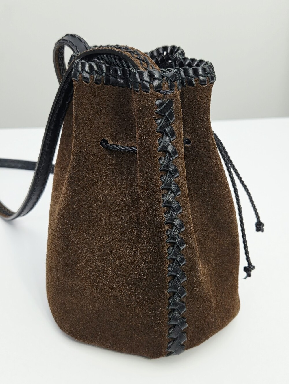 EXCELLENT IACOBELLA NIRMALA BUCKET BAG - Picture 3 of 6